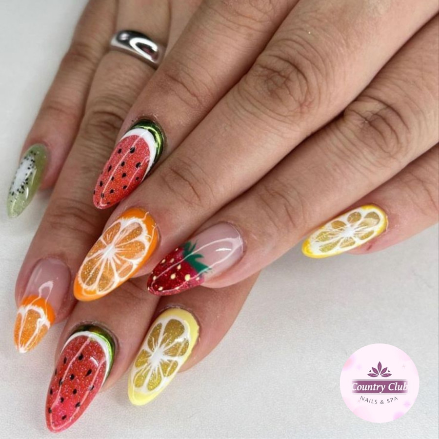 Country Club Nails & Spa in Moorpark, CA 93021